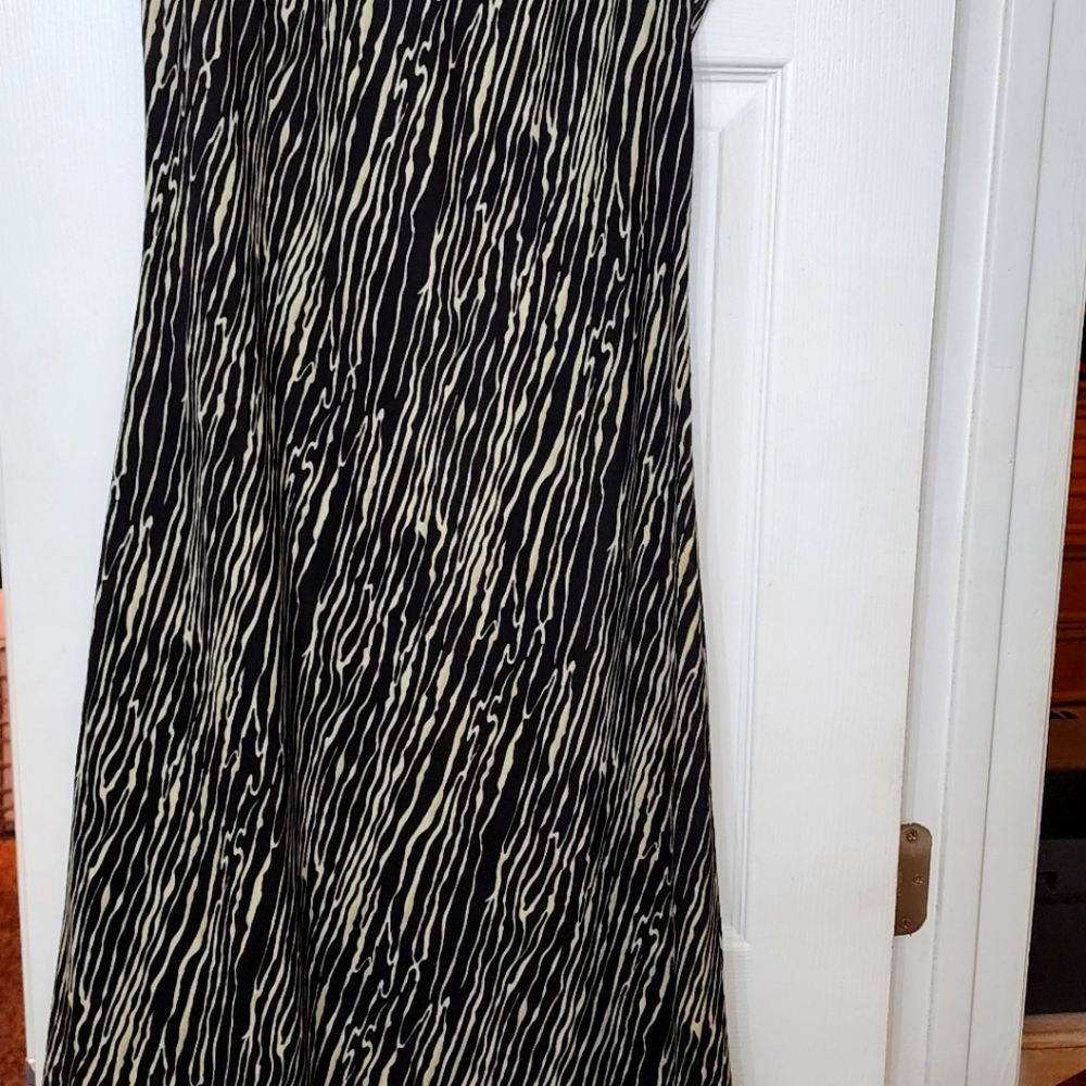 Beautiful, slimming maxi dress All Dresses 5.00 Firm